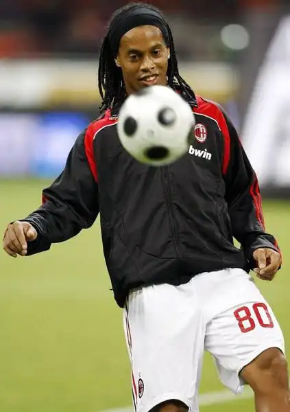 支队伍中也 支队伍中也