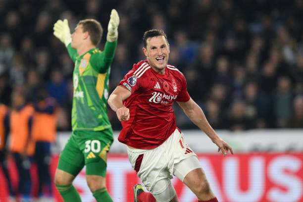 更是现代足 更是现代足